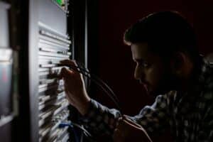 Quelles sont les meilleures pratiques pour sécuriser mon réseau entreprise ?